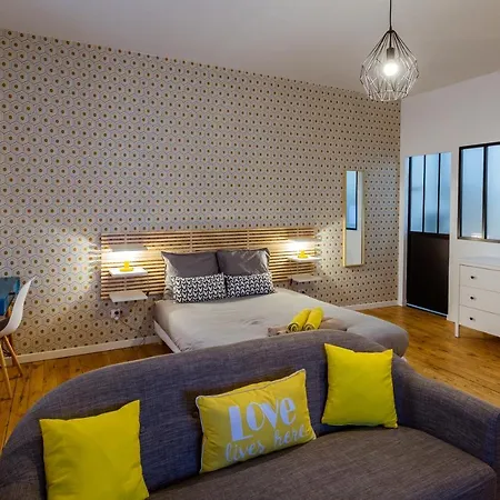 Le Cocon, Ecusson, 10 Min Gare, Proche Tram Apartment
