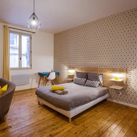 Le Cocon, Ecusson, 10 Min Gare, Proche Tram Apartment